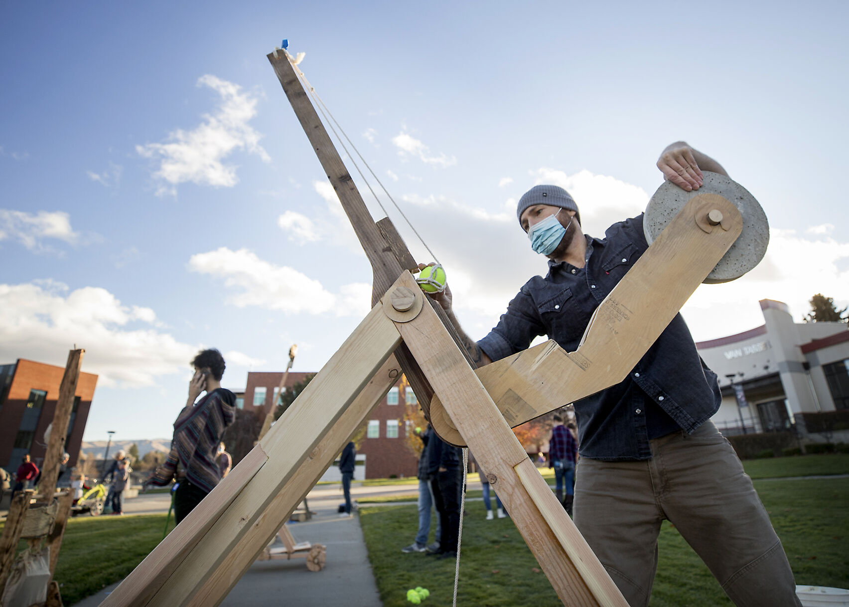 211124-newslocal-catapult 03.jpg
